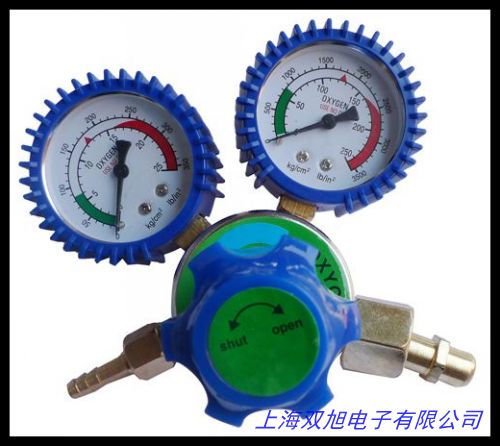 ����p��������p���� �����y �p���� ���w�p���� �p���y