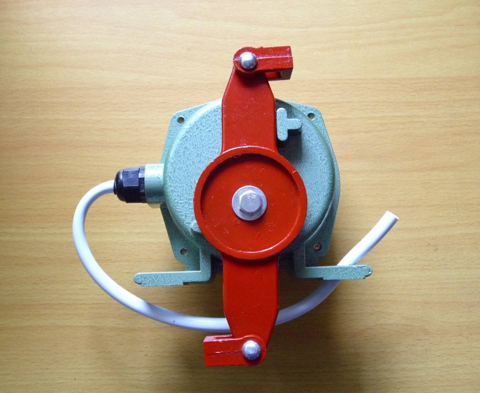 �ܚ�©늱��o(h��)��·��DZ20L-400/4300 400A 200MA �ӕr(sh��)0.3S